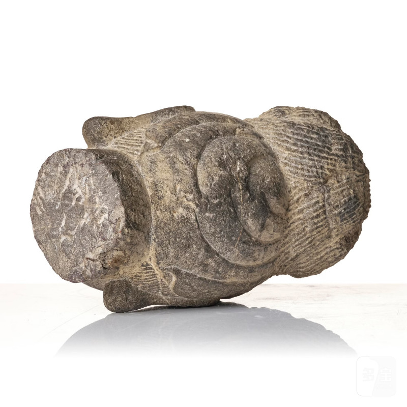 A large well sculptured head of Guanyin, - 图8